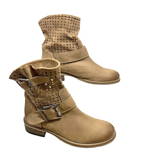 Piranha Beige Nubuck Perforated Moto Handmade in Italy Boots - Picture 11 of 12